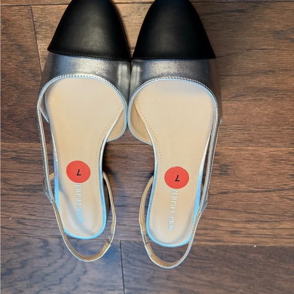 Marc Fisher Women's Silver and Black Flats - Picture 1 of 3